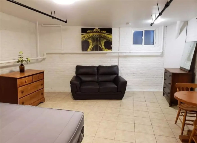2480 dundas street west 